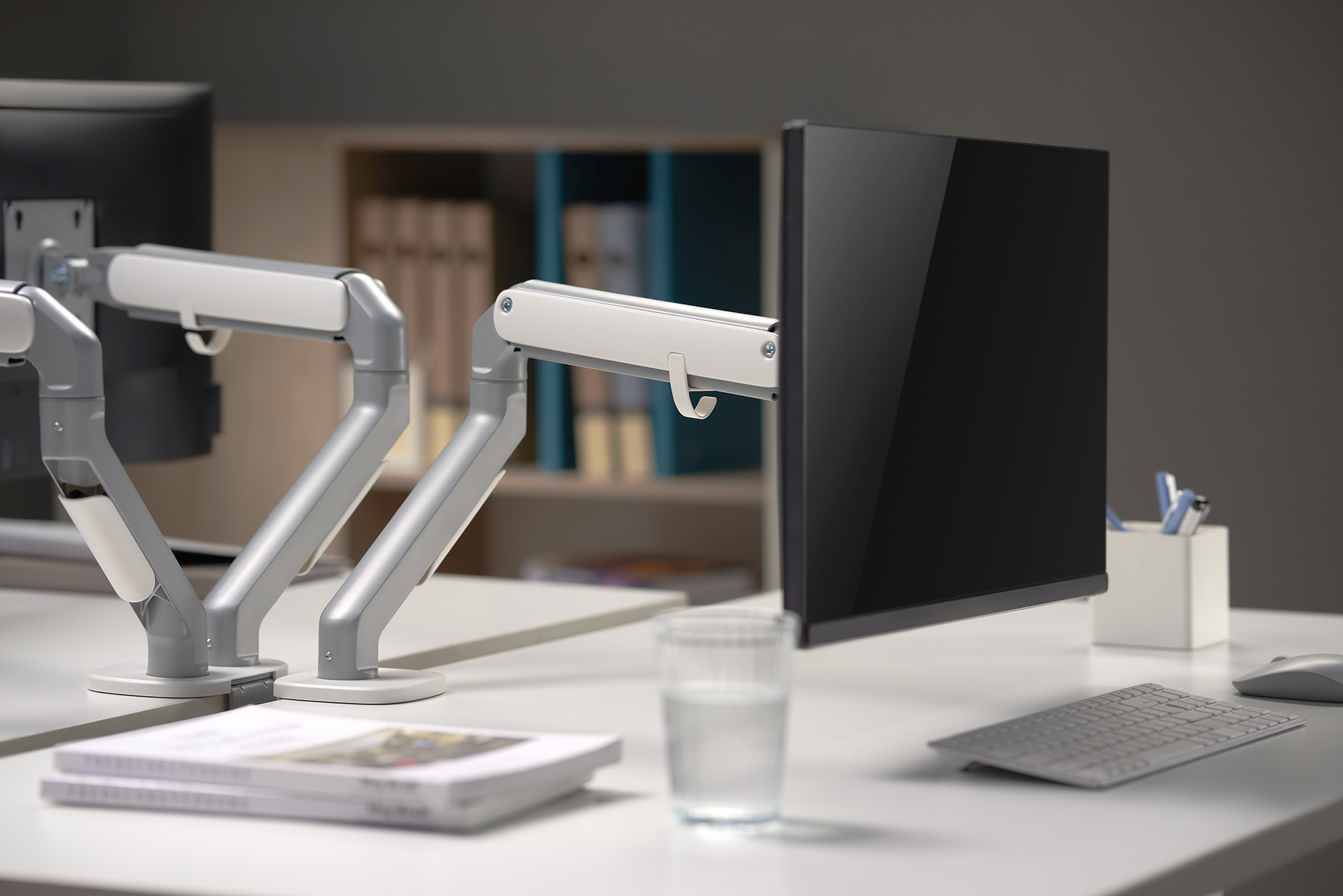 Настольное крепление для монитора OfficePro MA421S 17-32'' Silver (1311205423) в интернет-магазине